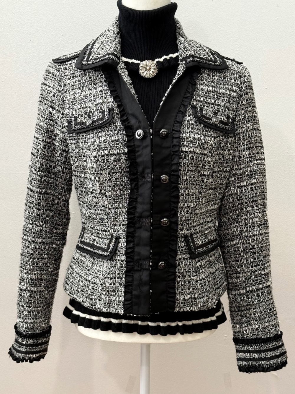 Corporate Chic WHBM Tweed Ruffle Trim Blazer Jacket, SZ8 Feminine